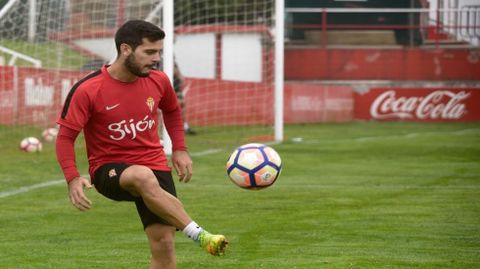 Victor entrenamiento Sporting
