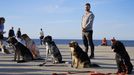 Adrin Paredes, adiestrador canino en Candamin, en Cambre. 