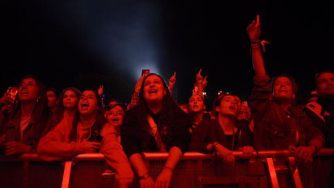 El p�blico cant� las canciones de Melendi en el Caudal Fest