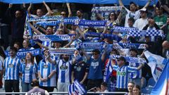 La afici�n del Deportivo abarrot� el estadio.