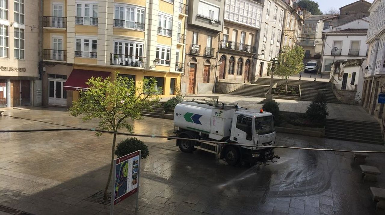 Un bando municipal apela al uso responsable del agua en las fiestas de Monforte