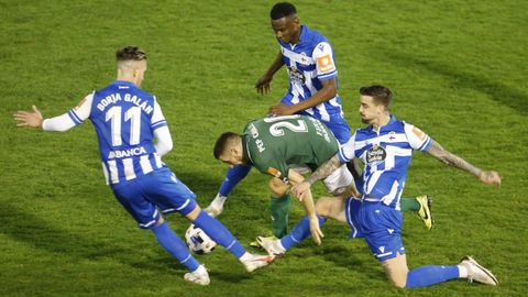 Imagen del derbi de la temporada pasada en A Malata