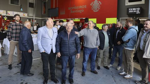 Profesionales ya retirados se pasaron a celebrar la jornada con quienes est�n al frente del servicio hoy.