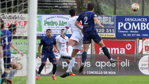 Partido de Tercera Federaci�n entre el Noia y el Estradense en el Campo Julio Mato de Noia