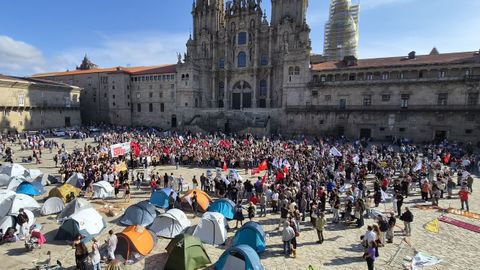 Acampada y concentraci&oacute;n por la vivienda en Santiago
