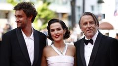 Aubry Dullin, Zoey Deutch y Richard Linklater, en Cannes para el pase de �Nouvelle Vague�.