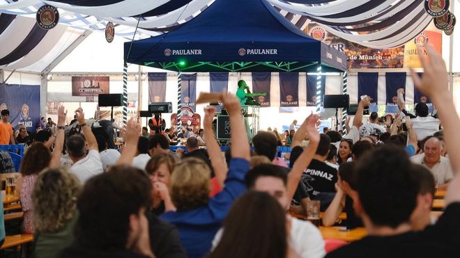 Asistentes al Oktoberfest de Gij�n