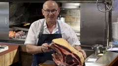 Manuel Mart�nez, propietario de la parrillada Buenos Aires, en A Coru�a