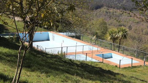 La piscina es gratis para los campistas