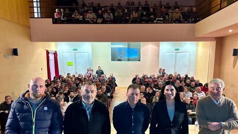 Paula Prado e Balseiro arrouparon a Eloy Prez en Monterroso