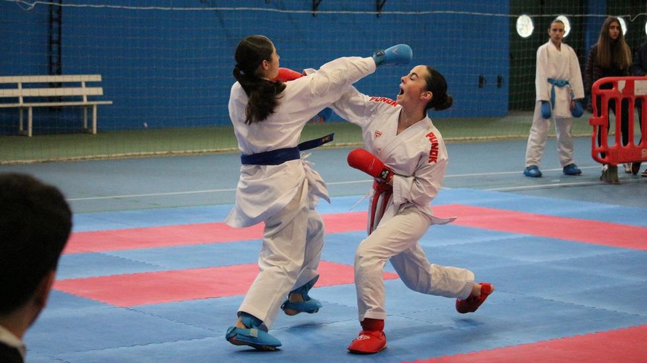 Kárate: Xoán y Olivia Parga compitieron en Ciudad Real y en Valga