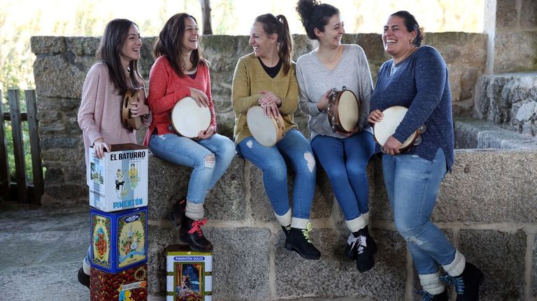 O grupo Cinco en Zocas ofrecerá unha charla concerto o día 16