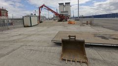 Desmantelamiento de la terminal de graneles l�quidos en el muelle de Calvo Sotelo