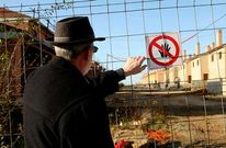 La macrourbanizaci�n de Perbes suma casi 1.300 casas, buena parte est�n sin terminar.