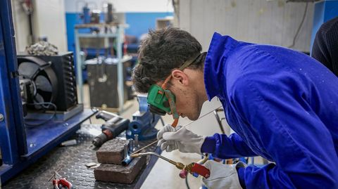 Taller del CIFP Coroso en el que se imparten las clases pr�cticas de�fr�o industrial