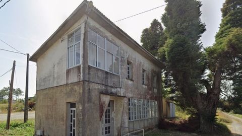 La vieja escuela unitaria de la parroquia de Vilar ser� una de las que se rehabiliten para vivienda social, adem�s de las de As Goritas (en la parroqua de Loxo) y San Tirso (Cornado)