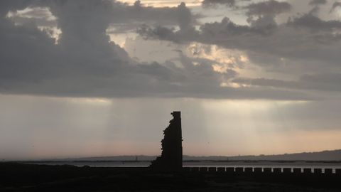 Foto tomada en la Torre de San Sadurni�o de Cambados el 28 de abril, en la semana donde la posici�n del sol ser� igual a la semana del eclipse del 12 de agosto