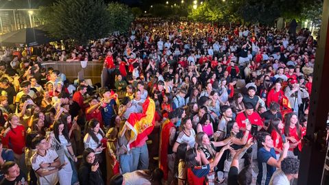 Celebraci�n colectiva en el Monte do Gozo por la selecci�n