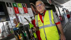 Carrasquillo comenz� con apenas 15 a�os a trabajar en la gasolinera de Cimadevila en Boiro