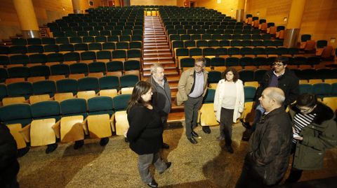 El d�a despu�s en Carballo. Varias autoridades visitan el auditorio que ayer qued� completamente anegado. 