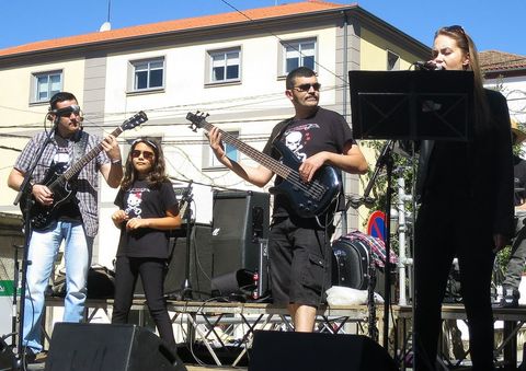 La Taberna da Tasca anim� la sesi�n verm� en la r�a Rosal�a de Castro