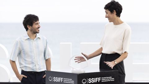 El realizador, Pedro Martín Calero  junto a la guionista, Isabel Peña, tras presentar su película «El llanto»