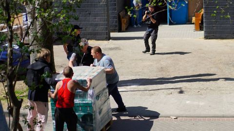Emilio Chamizo, haciendo una fotograf�a en uno de sus viajes a Ucrania