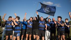 <span lang= gl >Celebraci�n do pase � final e do ascenso � Divisi�n Honor B dos Ingleses fronte ao Kaleido Universidade de Vigo.</span>