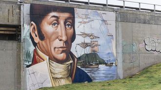 Mural que recuerda al explorador cormel�n Mourelle de la R�a