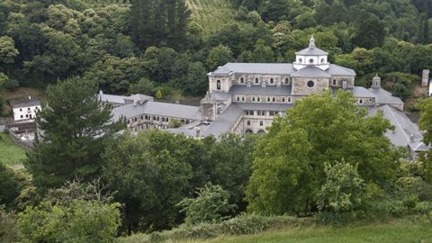 O Mosteiro de Samos pon  disposicin da cidadana pinceladas da sa historia, as como do seu arquivo e biblioteca a travs dunha visita virtual