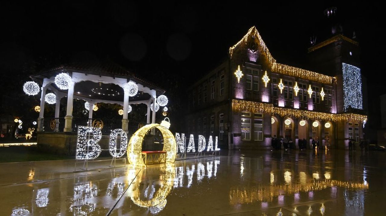 A Estrada apura los trabajos con vistas a encender su Navidad el 27 de noviembre