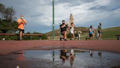 La mascarilla cada vez m�s presente en A Coru�a