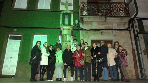 DIA MUNDIAL CONTRA EL CANCER. OFRENDA FLORAL DE LA ASOCIACION CONTRA EL CANCER DE RIBEIRA
