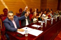 Aragunde y los ediles del PP reprocharon al cuatripartito los gastos en salarios. 