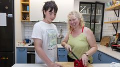 Irla y su madre Ciara llegaron desde Irlanda para disfrutar de la experiencia en iSlow, en Laxe
