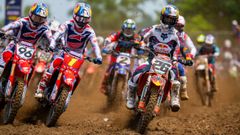 Jorge Prado (con el n�mero 26), en la salida de la prueba del Ama Pro Motocross de este fin de semana.