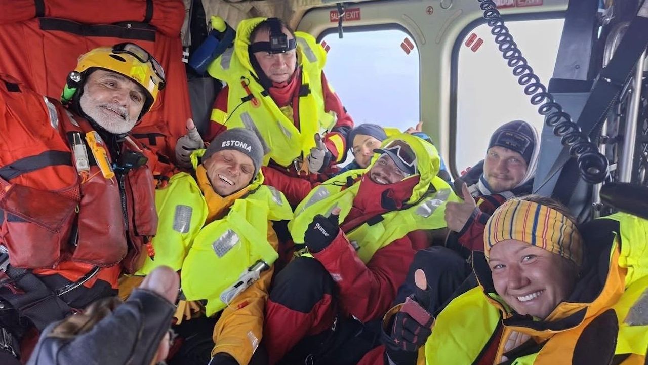 Rescatan un velero estonio con seis tripulantes en el límite con aguas de Portugal y que tenía riesgo de hundirse