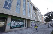 En la calle Curros Enr�quez hay bloques sin habitar. 