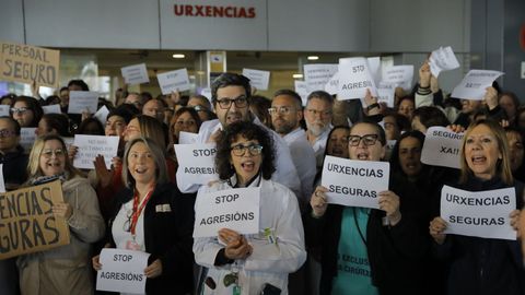 Concentraci�n en febrero del a�o pasado en solidaridad con el enfermero apu�alado en las urgencias del Chuac