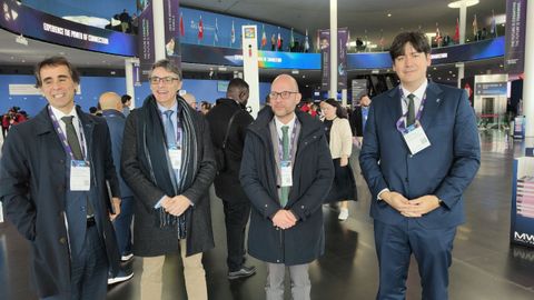 De izquierda a derecha, el director general de Estrategia Digital, Javier Fernndez; el director de Gitpa, Luis Gonzlez; el director general de Innovacin, Investigacin y Transformacin Digital, Ivn Aitor Lucas, y el consejero de Ciencia, Empresas, Formacin y Empleo, Borja Snchez.