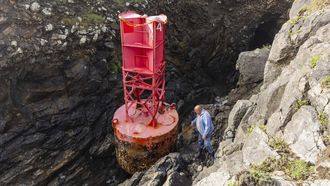 La baliza hallada esta semana en Nemiña, Muxía, no emite radiación, según la Guardia Civil.