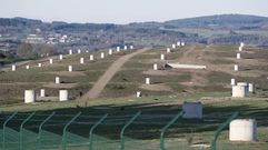 Foto del ao 2011 en la que se ven parte de los elementos que llegaron a ser instalados en el monte