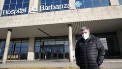 Manuel Ruiz, a su entrada en el hospital para hacerse una PCR