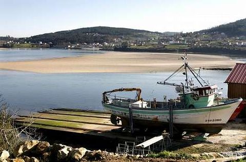 El Estrella Verde de Cai�n fue el primer barco que se desguaz� este a�o en la zona.