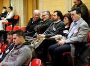 Una decena de alcaldes socialistas opuestos al canon de Sogama siguieron el debate.