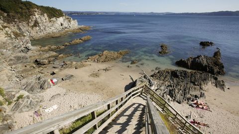 Playa Estacas, en Ares