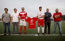 El Estradense present ayer a sus patrocinadores, que ya figuran en la nueva equipacin.