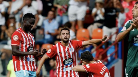 Acci&oacute;n del derbi entre el CD Lugo y el Racing.