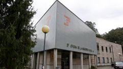 Edificio de la Seguridad Social en Corcubi�n 