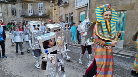 Desfile de los pequeos de Trives